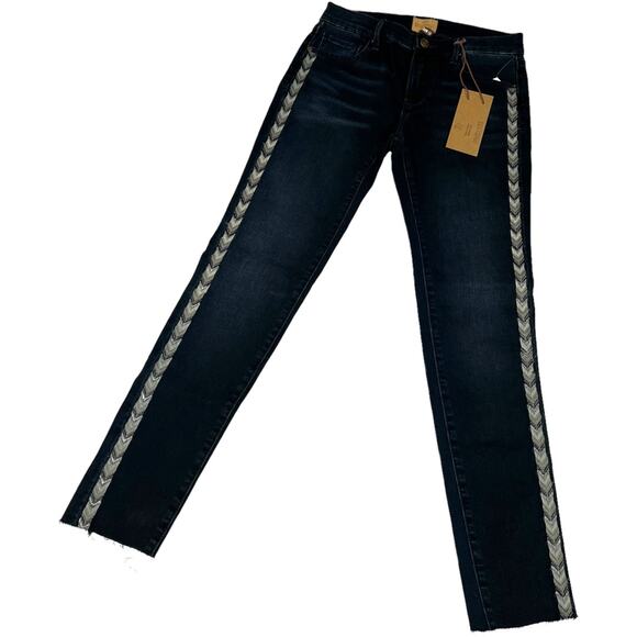 Driftwood Jeans Marilyn Classic Fit‎ Skinny Embroidered Raw Hem Women's 25 Denim - Picture 1 of 13